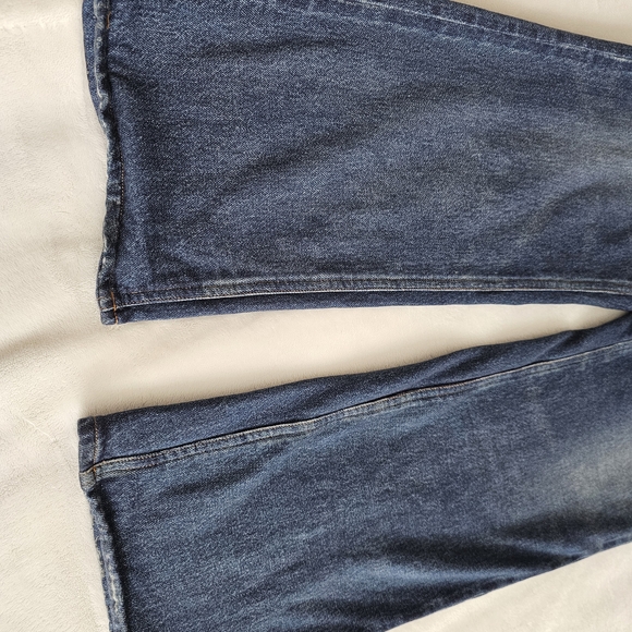 Classic Blue Women's Wide Leg Jeans - Picture 3 of 5